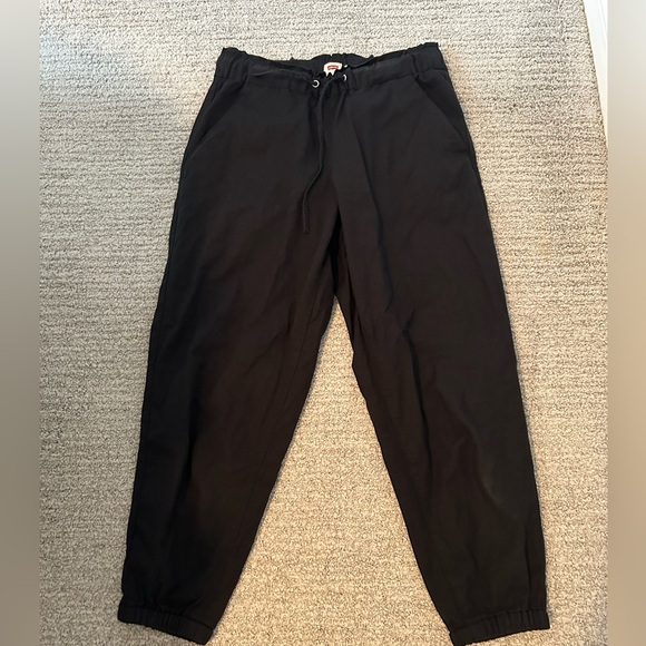 Levi’s crop pants - Picture 1 of 4
